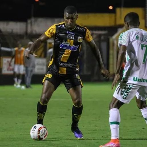 Chape lá em cima, Verdão dita o ritmo e goleia com facilidade o Novorizontino