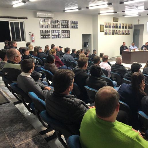 Câmara de Vereadores de Bandeirante realiza encontro com a Acismo