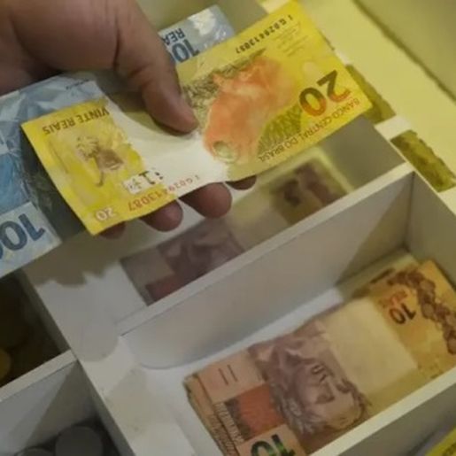 Governo eleva estimativa de salário mínimo para R$ 1.509 em 2025