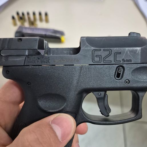 "Bruxo" é preso pela polícia civil ao falhar em prever a própria prisão