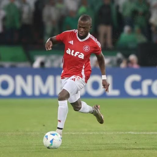 Em recuperação de lesão no Inter, Enner Valencia é convocado pelo Equador para as Eliminatórias