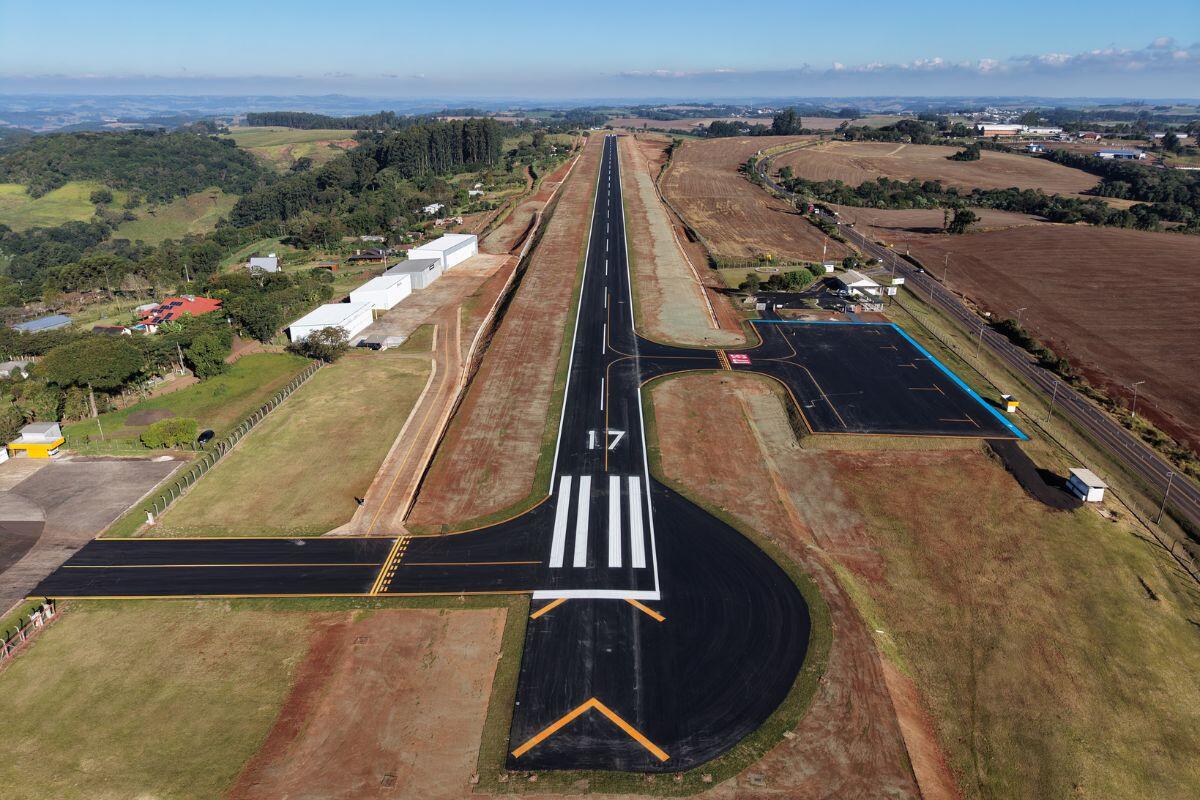 Governo vai subsidiar linhas áreas regionais em SC