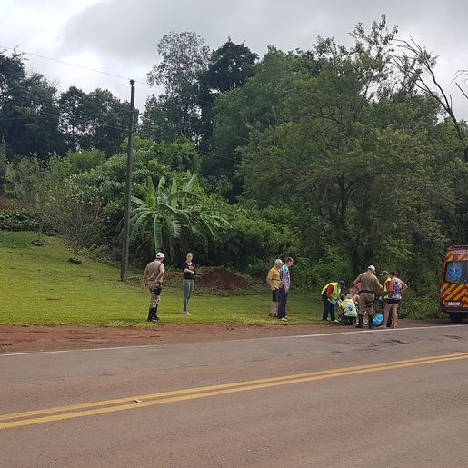 Motociclista fica ferido em queda na SC 163