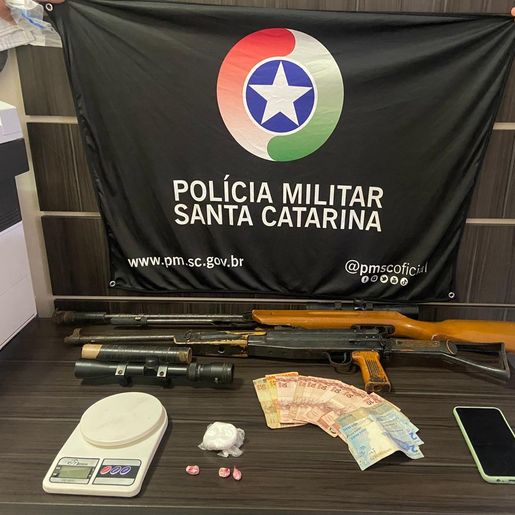 PM apreende drogas, armas e animais silvestres durante operação em Iraceminha