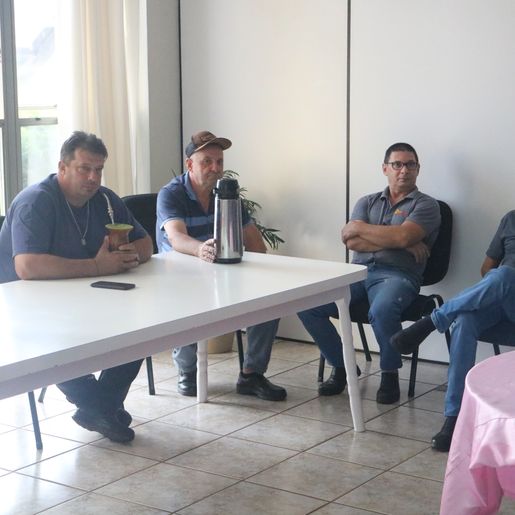 Secretaria de Educação promove café para os motoristas do transporte escolar