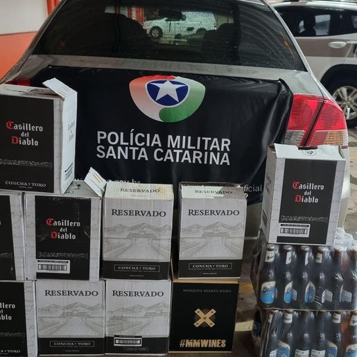 PM apreende carga de bebidas sem desembaraço aduaneiro na BR-158