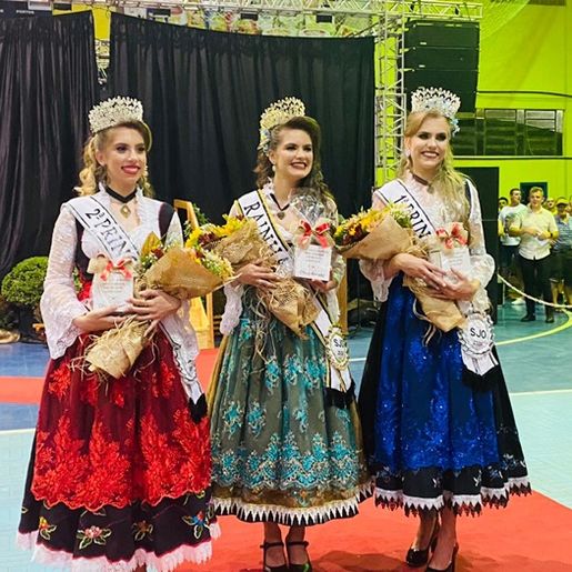 Laura, Cristine e Pamela são as novas soberanas de São João do Oeste