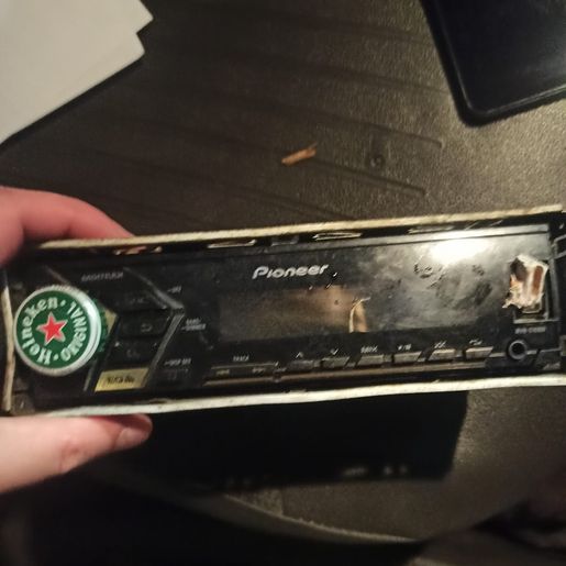 Polícia prende dupla por furto em veículo no centro de Campo Erê