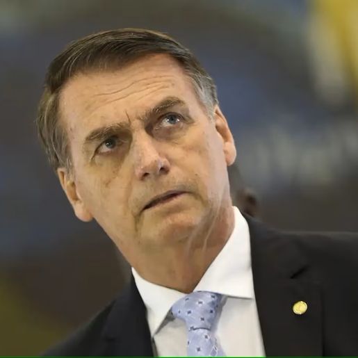 Médico diz que Jair Bolsonaro teve provável quadro de pneumonia viral