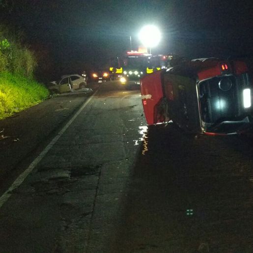 Jovem morre em colisão frontal na BR-282