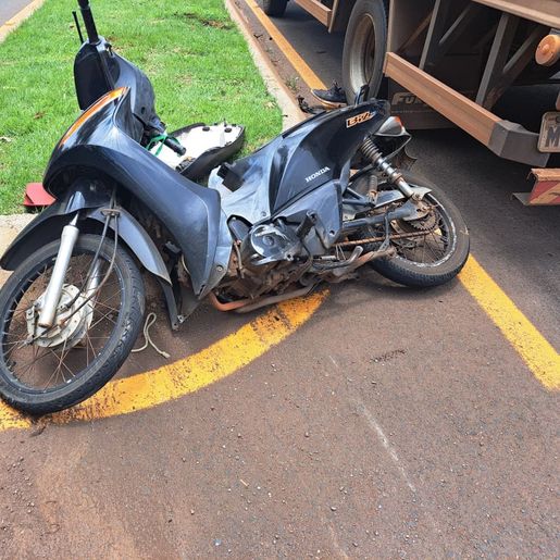 Morre vítima de acidente entre biz e caminhão em Itapiranga