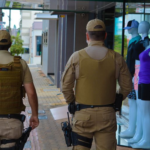 Mesmo com flexibilizações, PM continua fiscalizando medidas sanitárias na região