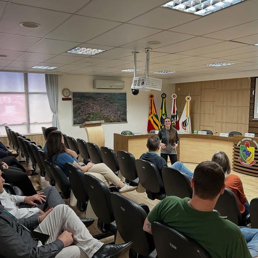 Câmara de vereadores de São José do Cedro sedia reunião para fortalecer o empreendedorismo local