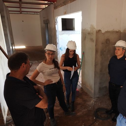 Trevisan e Zanardi acompanham obras na Educação de SMOeste