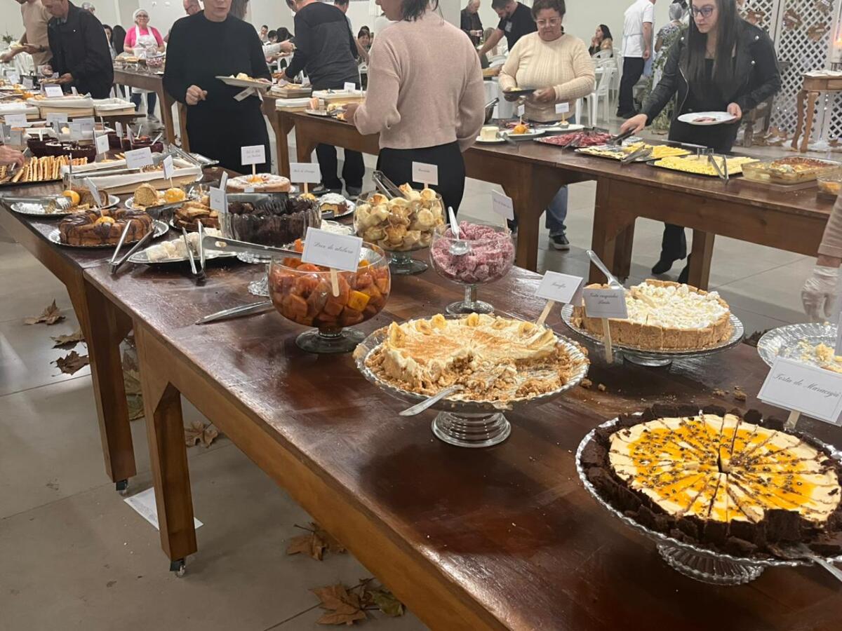 Café Colonial reúne mais de mil pessoas em São Miguel do Oeste