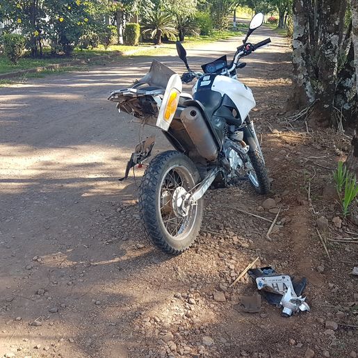 Motociclista fica ferido em acidente na SC 163