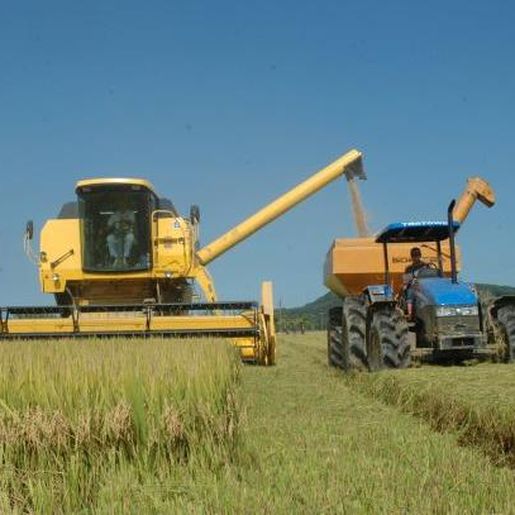 Projeto que trata sobre trânsito de máquinas agrícolas nas SCs avança na Alesc