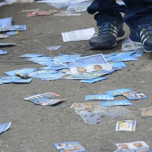 Gastos de candidatos com panfletos e adesivos chegam a quase R$ 1 bilhão em 2024