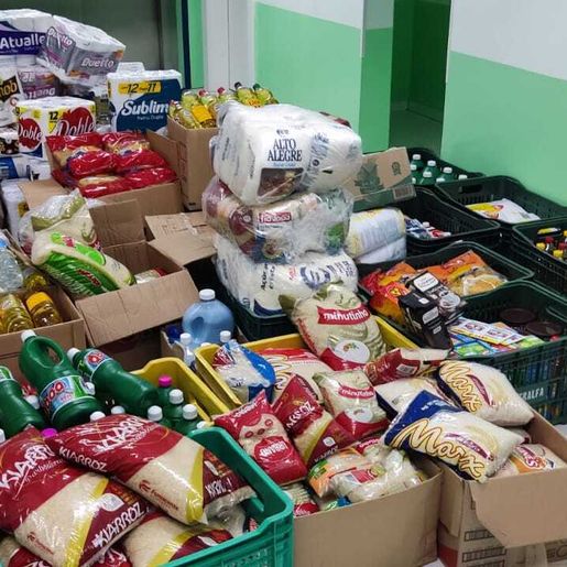 Hospital recebe duas toneladas de alimentos arrecadados no Dia C