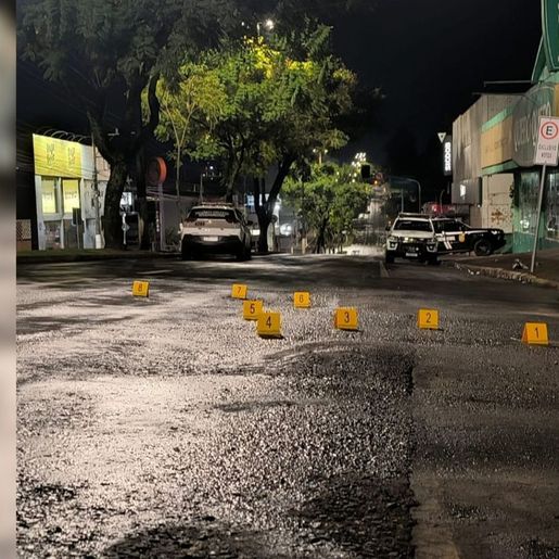 Homem atira contra jovem e morre ao ser baleado pela polícia em Chapecó