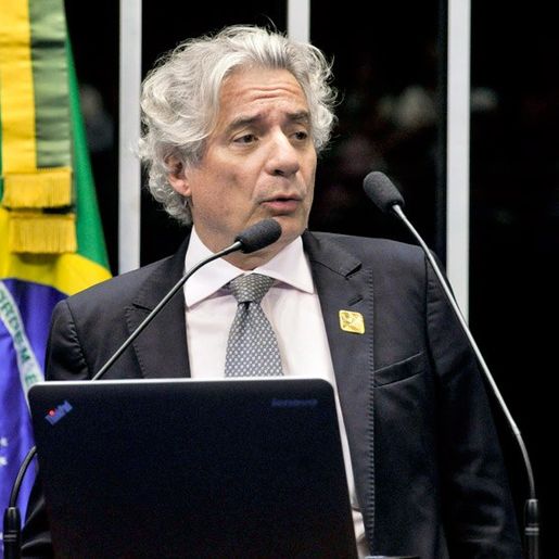 Bolsonaro tira Silva e Luna e indica Adriano Pires para presidir a Petrobras