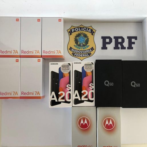 PRF apreende 15 celulares e mais de 40 receptores de TV no Oeste