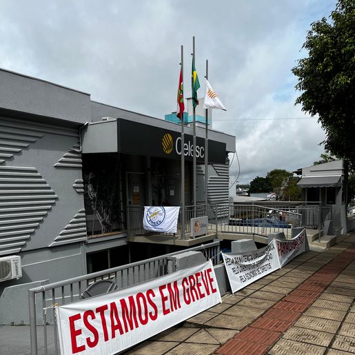 Servidores da Celesc no Extremo Oeste aderem a greve da categoria