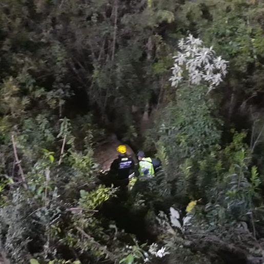 Capotamento deixa motorista ferido na BR-163