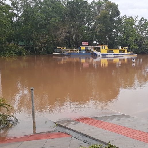 Travessia da balsa no Rio Uruguai segue interrompida em Mondaí