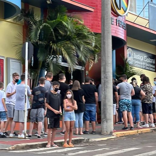 Filme do Homem Aranha movimenta Cine Peperi