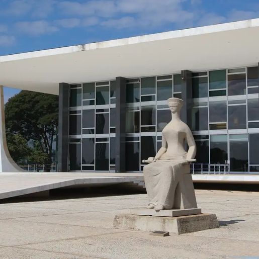 STF amplia foro privilegiado para políticos investigados após fim do mandato