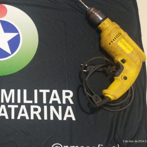 PM prende três pessoas pelos crimes de tráfico de drogas em SMO