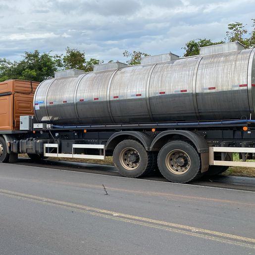 Identificado homem que morreu em acidente entre carro e caminhão na BR-282