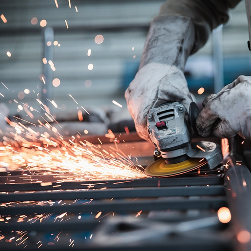 Segundo IBGE, preços da Indústria recuaram quase 2% no último mês