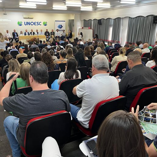 AMEOSC promove seminário para instalação do Fórum de Desenvolvimento Regional