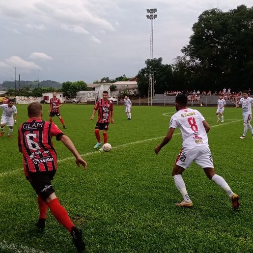 Internacional de Peritiba vence o Cometa no Estádio da Montanha
