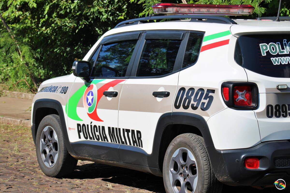 Homem é detido por posse de droga após confusão no centro de SMO