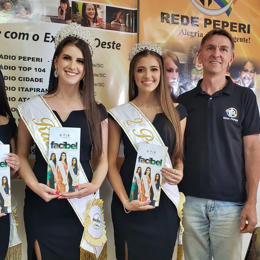 Soberanas da Facibel 2023 divulgam evento nas rádios Oeste e Itapiranga FM