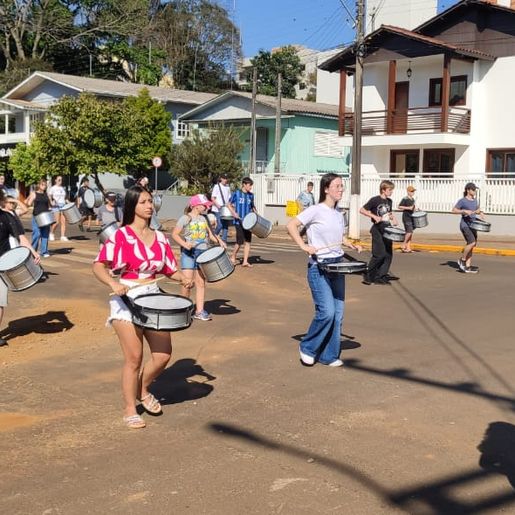 Colégio Cedrense retoma fanfarra inclusiva e prepara desfile marcante para o 7 de Setembro