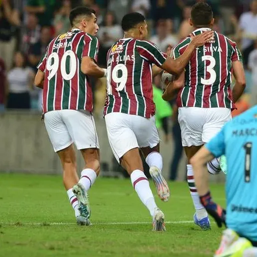 Grêmio perde nos pênaltis para o Fluminense e está fora da Libertadores