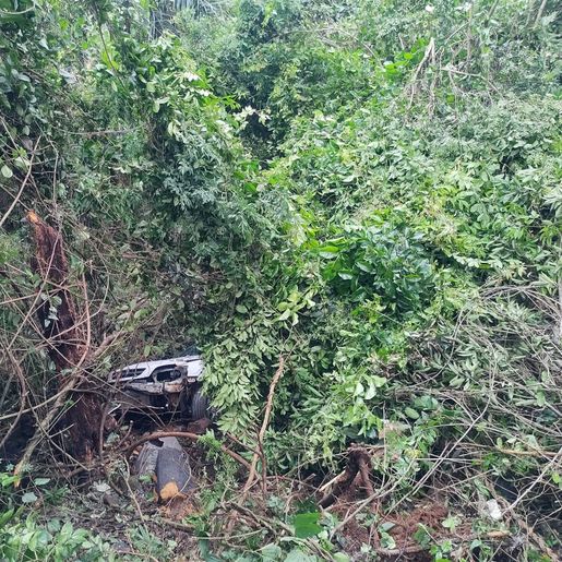 Colisão frontal entre carro e carreta deixa homem ferido na BR 163, em Guaraciaba