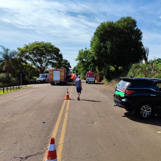 Colisão frontal deixa mulher ferida na SC-161 em Iraceminha