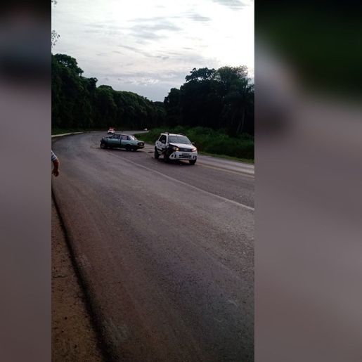 Colisão frontal na BR-282 em Pinhalzinho deixa dois feridos