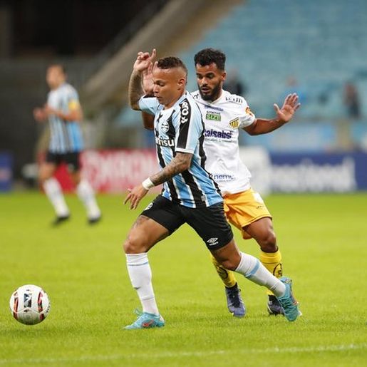 Grêmio bate Novorizontino e volta a vencer após cinco jogos