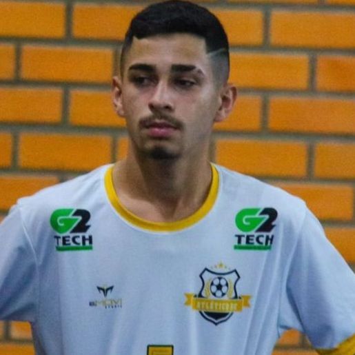 Jovem jogador de futebol morre em acidente de trânsito em SC