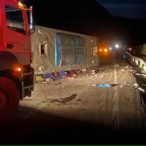 Acidente de ônibus mata sete pessoas e deixa outras 23 feridas no interior de MG