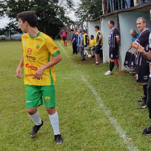 Corintians vence e garante vaga na final do municipal de campo em Cedro
