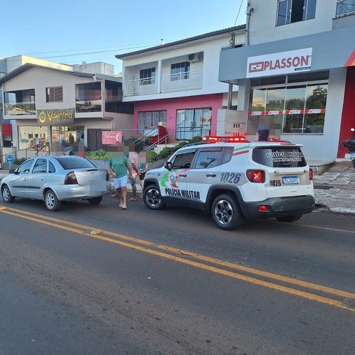 Mulher fica ferida em atropelamento no Centro de Descanso