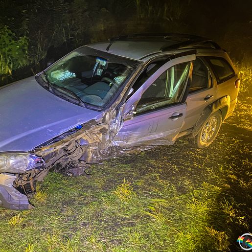 Colisão entre carros é registrada na BR-163 em São Miguel do Oeste