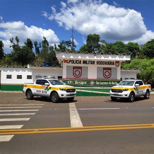 Polícia Militar Rodoviária recebe duas novas viaturas